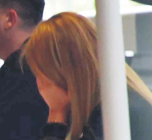 Süper Lig ekibinin evli başkanı bir kadınla yakalandı! Panikle muhabire teklifte bulundu