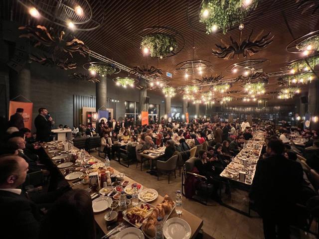 Gündem yaratan sahur etkinliğinin faturasındaki hata dikkatlerden kaçmamıştı! Mekan sahibi ilk kez konuştu Gündem yaratan sahur etkinliğinin faturasındaki hata dikkatlerden kaçmamıştı! Mekan sahibi ilk kez konuştu