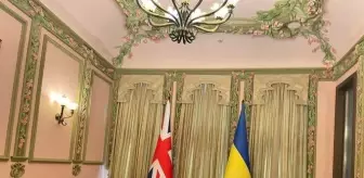 İngiltere Başbakanı Johnson'dan Kiev'e sürpriz ziyaret