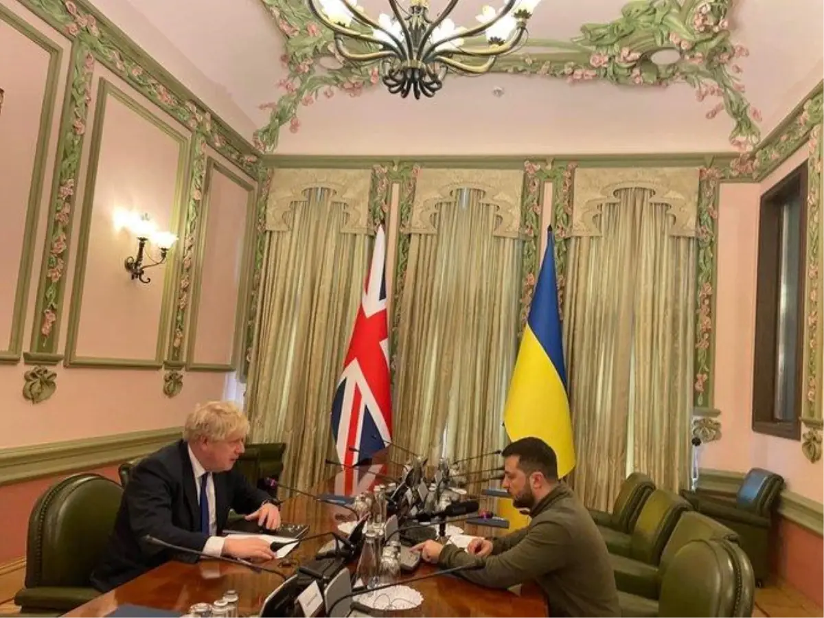 İngiltere Başbakanı Johnson'dan Kiev'e sürpriz ziyaret
