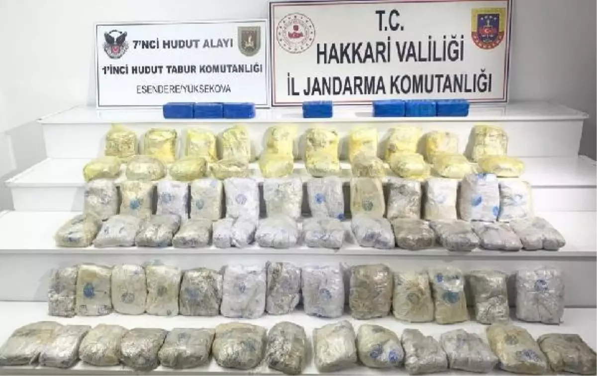 İran sınırında çuvallarda 127 kilo eroin ele geçirildi