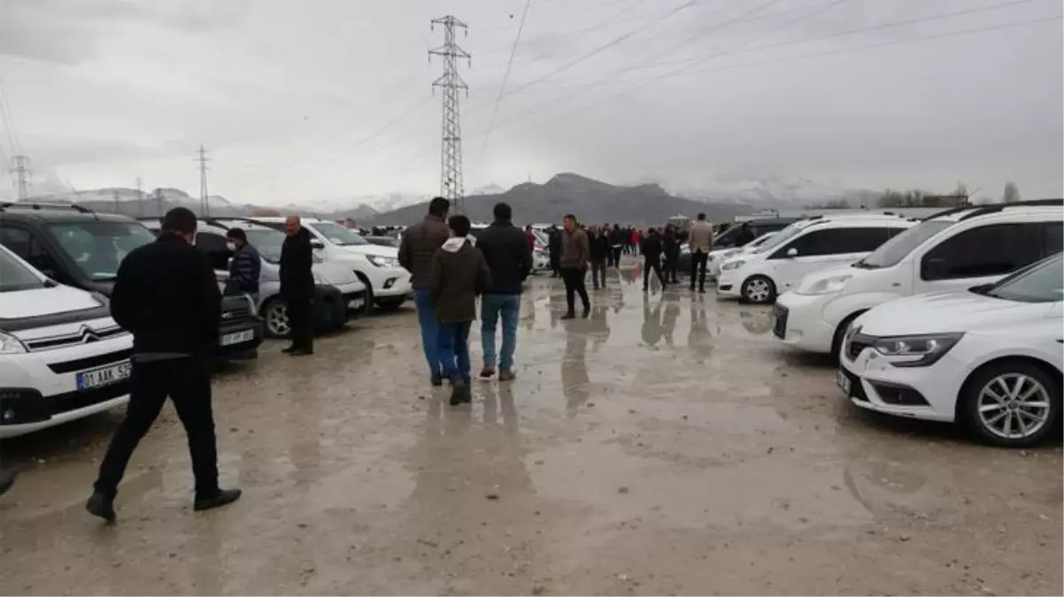 İkinci el oto pazarında yakıt cimrisi araçlara rağbet arttı