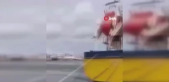 Cezayir'de yolcu gemisi ile petrol tankeri çarpıştı