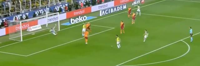 Fenerbahçe'den derslik organizasyon! İşte Galatasaray'ı geriye düşüren o gol