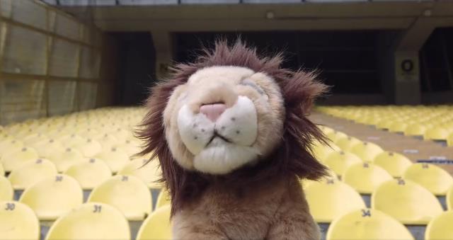 Tarihte eşi benzeri görülmedi! Fenerbahçe'nin oyuncak aslanlı galibiyet videosu sosyal medyayı yıktı