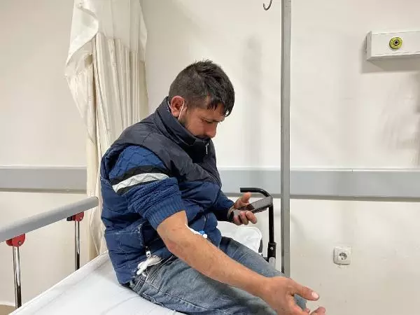 Köpek dövüşü tartışmasında genç kadın, ağabeyi ve görümcesine sopa ve bıçaklarla saldırdı Köpek dövüşü tartışmasında genç kadın, ağabeyi ve görümcesine sopa ve bıçaklarla saldırdı