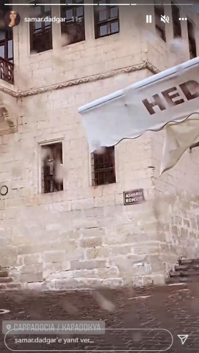 Özcan Deniz Genç Sevgilisiyle Havuz Keyfi Yaptı Özcan Deniz Genç Sevgilisiyle Havuz Keyfi Yaptı