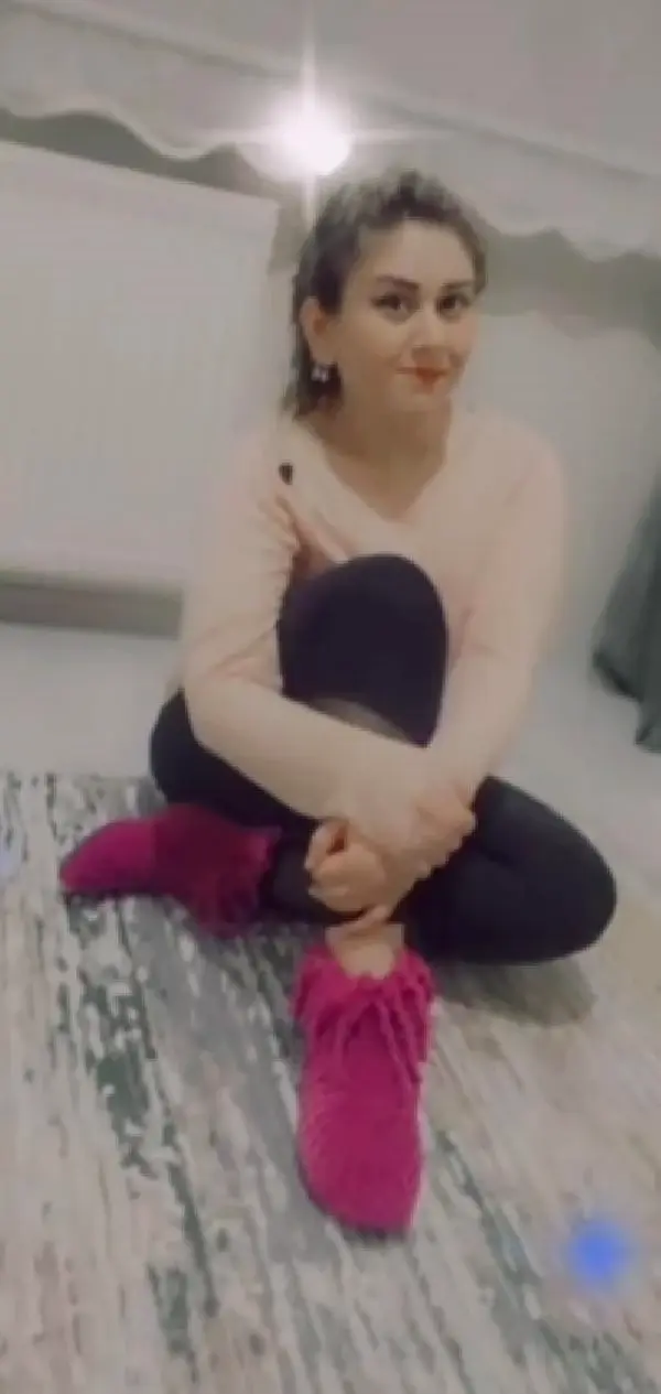 Sırlar evi! Genç kadın çıplak halde ölü bulundu, eşi saatler önce balkondan düşmüş