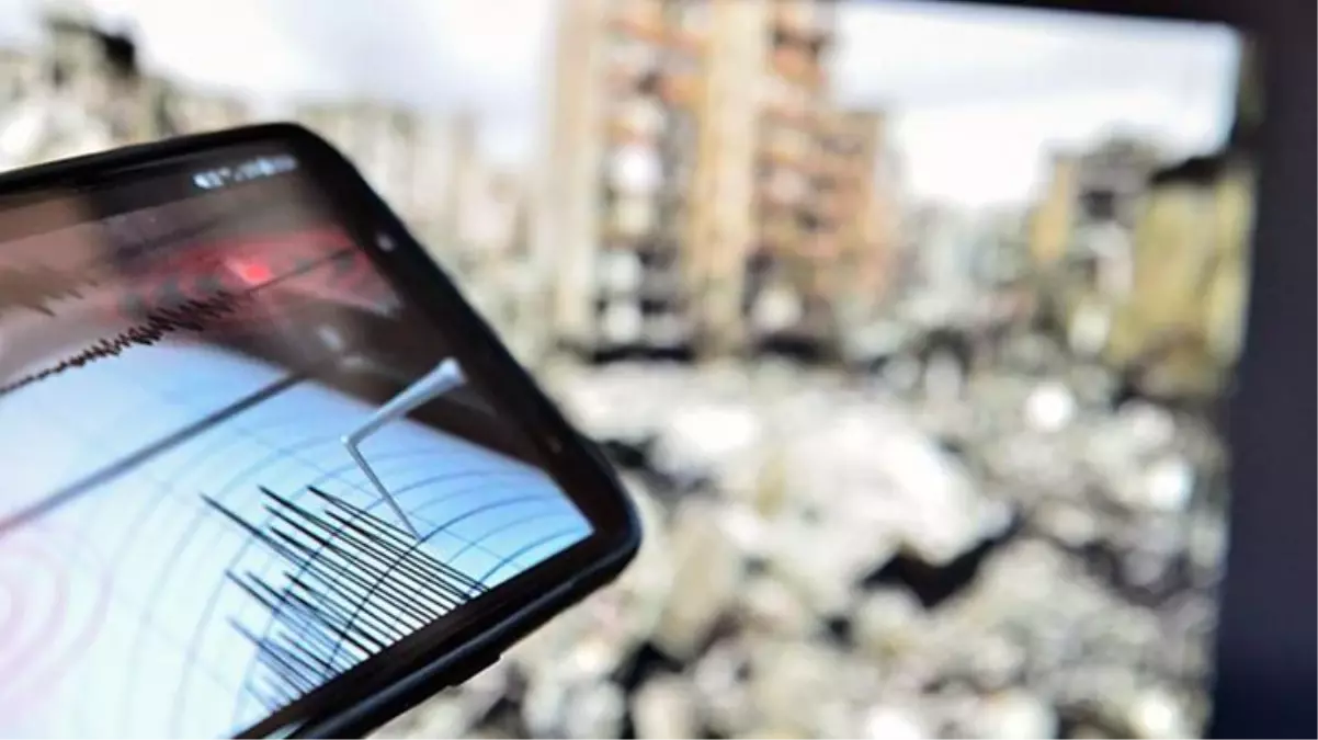 Son Dakika: Karadeniz açıklarında korkutan deprem! 4.4 şiddetindeki sarsıntı İstanbul'da da hissedildi