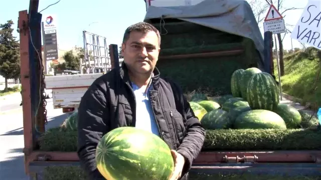 Teknoloji hayatın her alanında! Seyyar satıcılardan İBAN'lı karpuz satışı Teknoloji hayatın her alanında! Seyyar satıcılardan İBAN'lı karpuz satışı