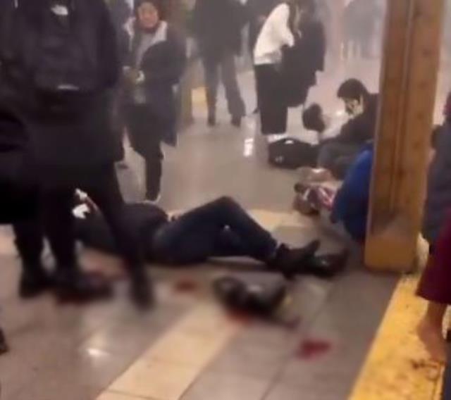 New York'ta metroda düzenlene kanlı saldırından yeni detaylar! Saldırgan her şeyi detayına kadar planlamış