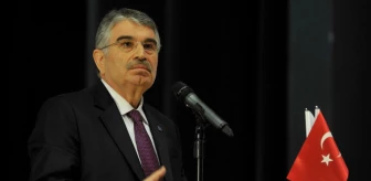 Ali Babacan ve Ahmet Davutoğlu'nun ardından eski AK Partili İdris Naim Şahin'in de parti kuracağı iddia edildi