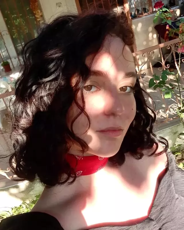 Ehliyetsiz trafik magandası genç kızlara çarptı! 17 yaşındaki Ezgi Alya hayata tutunamadı