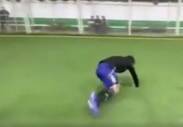 Ünlü dizi oyuncusu Ceyhun Fersoy, Mert Hakan'la dalga geçti! Sosyal medya yıkılıyor Ünlü dizi oyuncusu Ceyhun Fersoy, Mert Hakan'la dalga geçti! Sosyal medya yıkılıyor