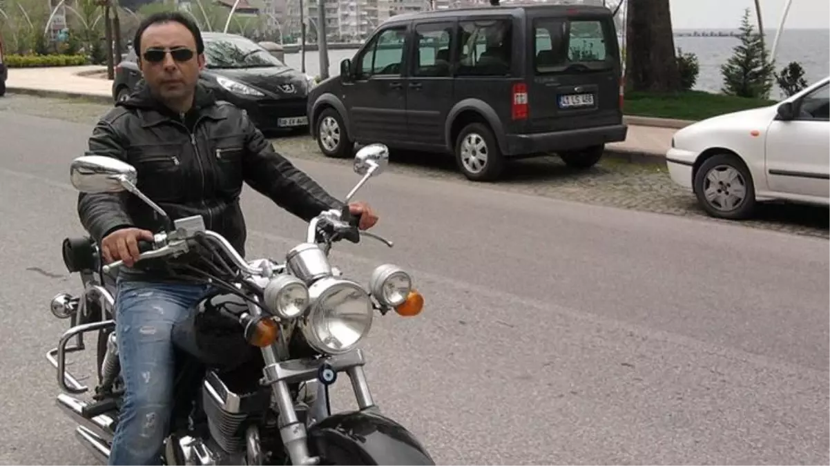 Gözü dönmüş koca, arkadaşlarına hakaret eden eşinin göğsüne bıçak sapladı