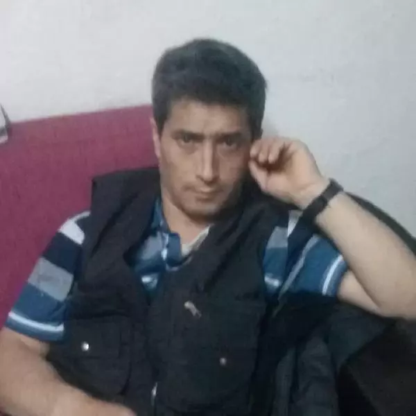 Kestiği ağacın altında kalan yevmiyeli işçi, feci şekilde can verdi Kestiği ağacın altında kalan yevmiyeli işçi, feci şekilde can verdi