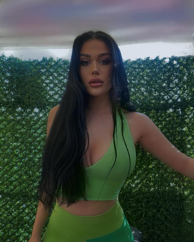 1,5 yaşındaki kızıyla arkadaşının şiddetine maruz kalan Miss Turkey güzeli Gizem Koçak, karakola sığındı 1,5 yaşındaki kızıyla arkadaşının şiddetine maruz kalan Miss Turkey güzeli Gizem Koçak, karakola sığındı