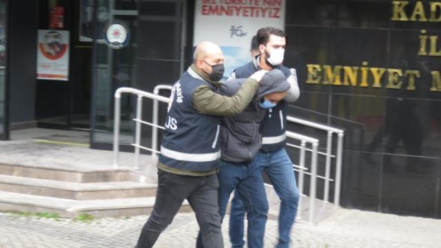 Metrodaki bıçaklı saldırganın tutukluluk halinin devamına hükmedildi Metrodaki bıçaklı saldırganın tutukluluk halinin devamına hükmedildi