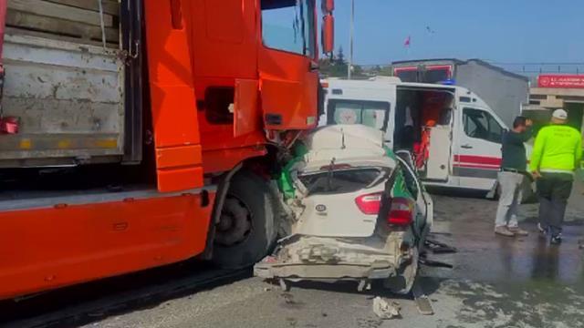 Son Dakika! TEM'de zincirleme kaza: 9 araç birbirine girdi, 6 yaralı var Son Dakika! TEM'de zincirleme kaza: 9 araç birbirine girdi, 6 yaralı var