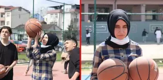 Öğrencileriyle basketbol oynayan görme engelli Dilek öğretmen o anları anlattı: Benim için güzel bir fırsattı