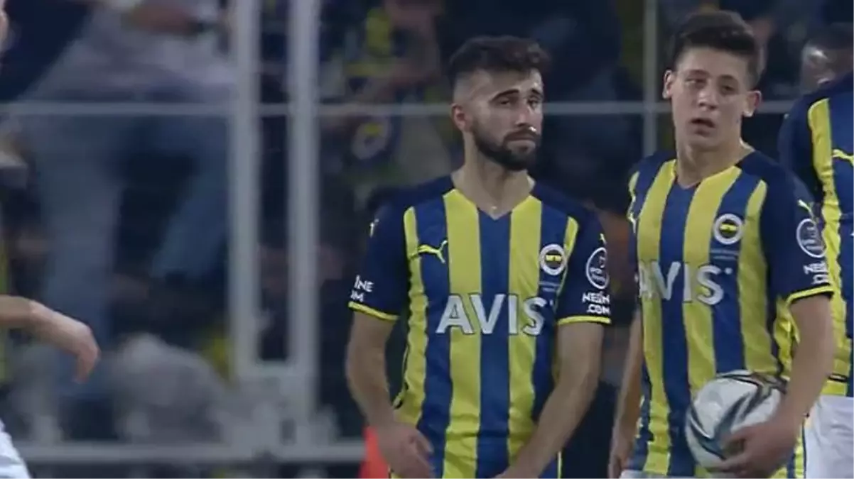 Genç yıldız yine sihrini yaptı! Arda Güler ilki yaşadı, maç topunu evine götürdü