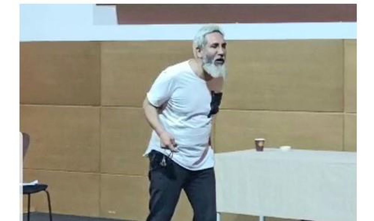 Çiğdem Tunç Tiyatrosu... TARIK MENGÜÇ İLK KEZ TİYATRO SAHNESİNDE!