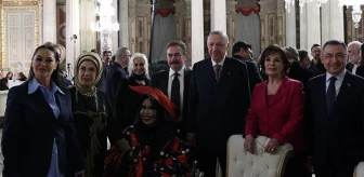 Cumhurbaşkanı Erdoğan, sanatçılarla iftar yemeğinde buluştu! İşte davete katılan ünlü isimler