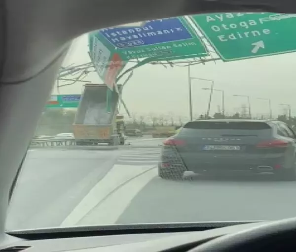 TEM Otoyolu'nda damper kazası: Yol trafiğe kapatıldı