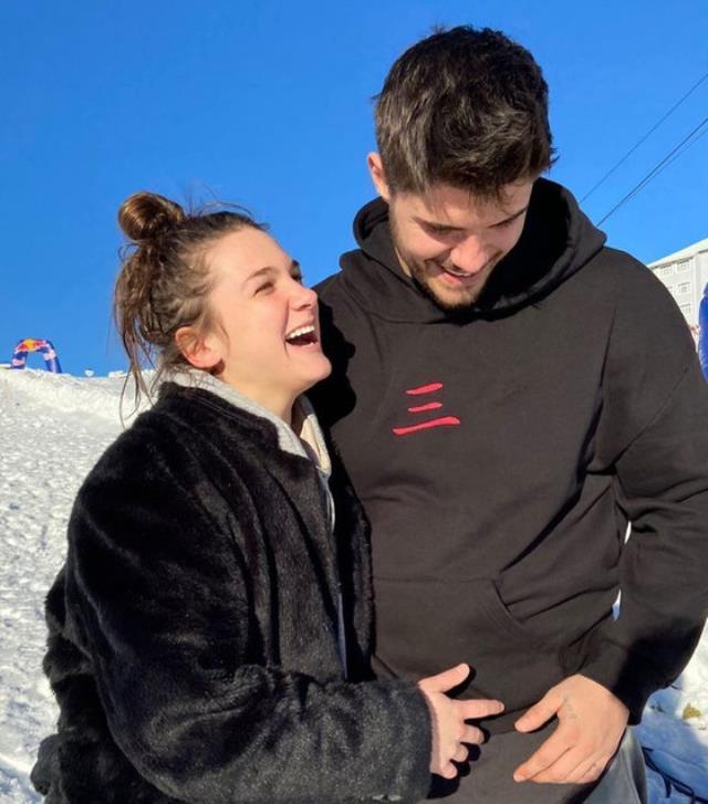 Nisa'dan Survivor'daki eski sevgilisi Barış için olay yorum: Kadınları döven adam kadınlar ağlıyor diye şov yapıyor Nisa'dan Survivor'daki eski sevgilisi Barış için olay yorum: Kadınları döven adam kadınlar ağlıyor diye şov yapıyor