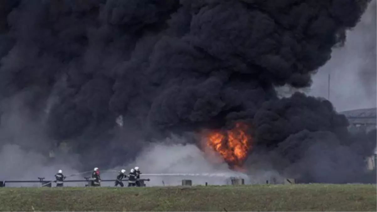 Rusya kruvazörün intikamını almak için Kiev'i hedef aldı! Sirenler çaldı, halk panikle sığınaklara indi