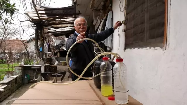 Yaptığı karışımla kendi gazını üretiyor! 1 litrelik benzinle 15 günlük tüp ihtiyacını karşılıyor