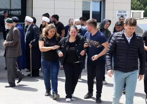 Motosiklet tutkusu 27 yaşındaki Mehmet'in sonunu getirdi! Geçirdiği trafik kazasında feci şekilde can verdi Motosiklet tutkusu 27 yaşındaki Mehmet'in sonunu getirdi! Geçirdiği trafik kazasında feci şekilde can verdi