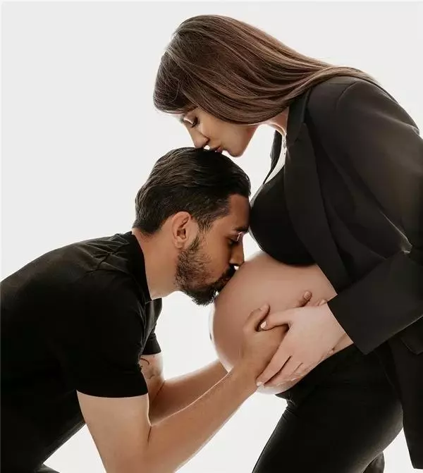 Doğum için gün sayıyor! Fenerbahçeli İrfan Can'ın eşinden hamilelik pozları