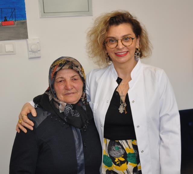 Karın ağrısı şikayetiyle hastaneye gitti, karnından 6 kiloluk kitle çıkarıldı Karın ağrısı şikayetiyle hastaneye gitti, karnından 6 kiloluk kitle çıkarıldı