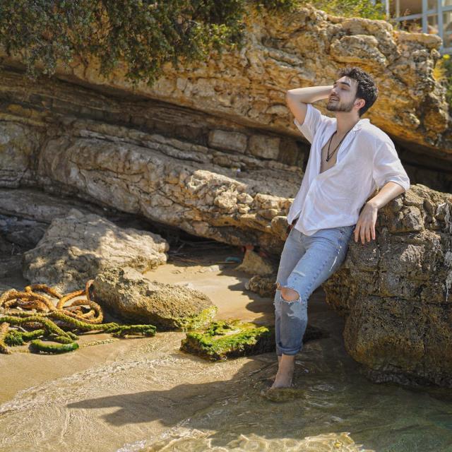 Taklit videolarıyla tanınan fenomen Melikhan Sağlam, cinsiyet değiştirdi