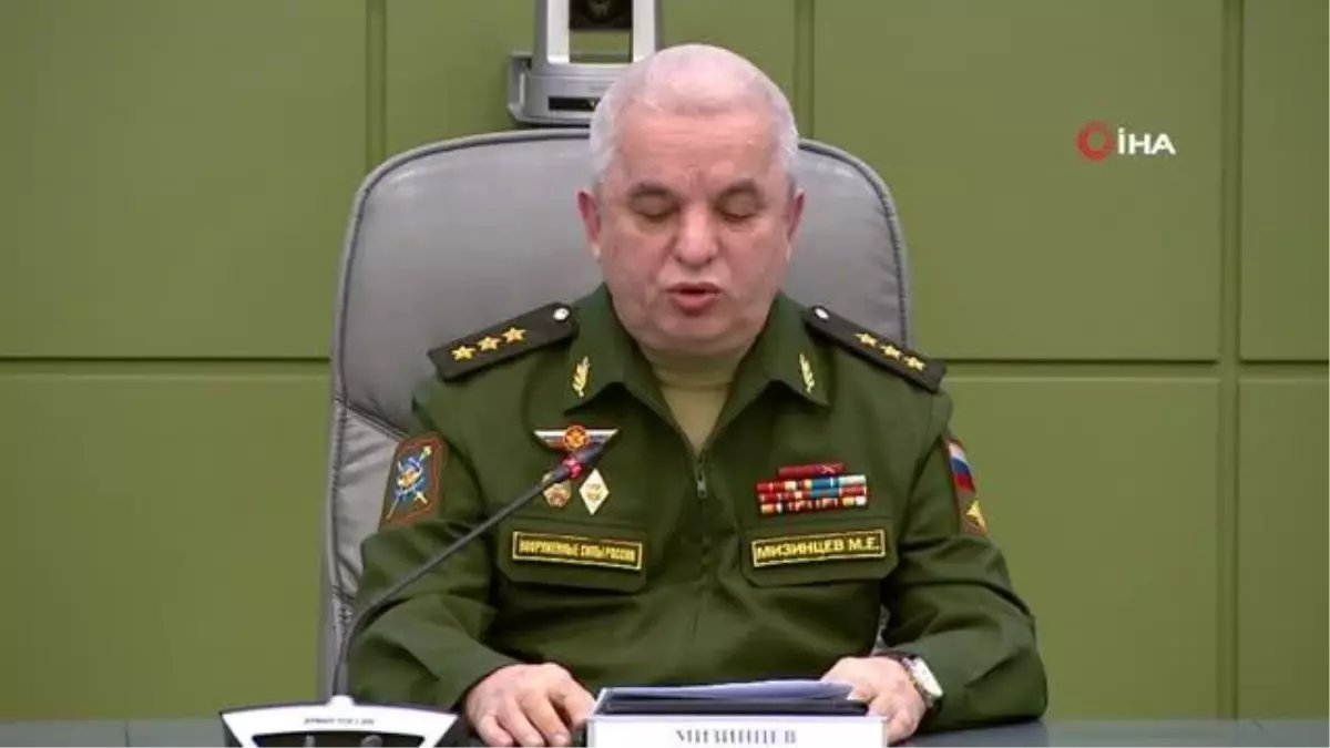 Rusya Savunma Bakanlığı: 'Bir kez daha Kiev yönetimini sağduyu sergileyerek militanlara anlamsız direnişe son verme ve insani koridor üzerinden çıkma...