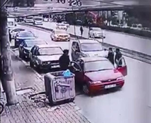 Sahte dekontu gerçek sandı, otomobilini dolandırıcılara kaptırdı Sahte dekontu gerçek sandı, otomobilini dolandırıcılara kaptırdı