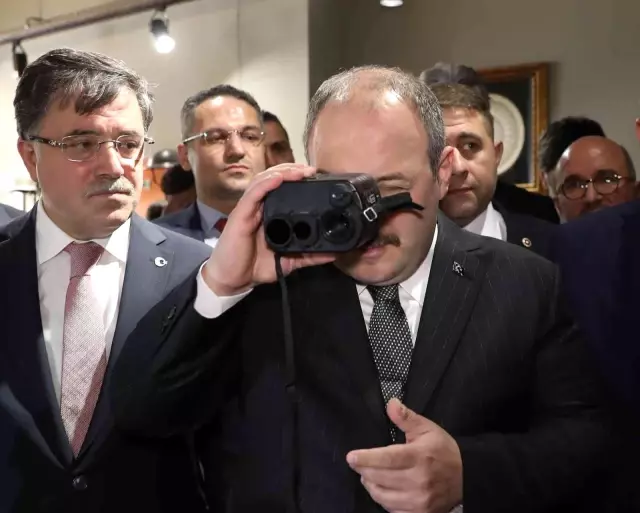 Zelenskiy'in balistik korumalı kaskı ve yeleği Yozgat'tan