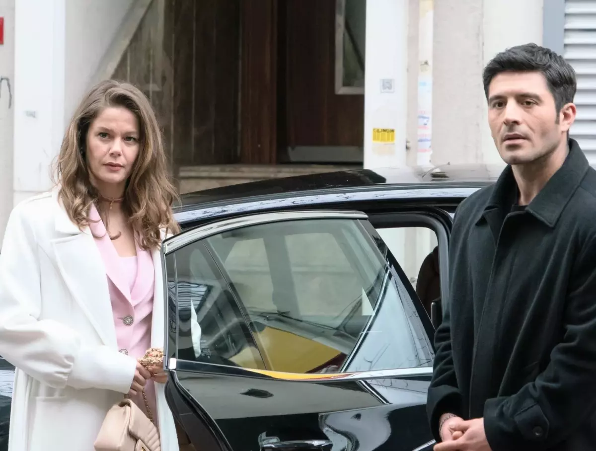 CANLI Camdaki Kız izle! Kanal D Camdaki Kız 40. yeni bölüm canlı izle! Camdaki Kız yeni bölümde neler olacak? Kanal D canlı izleme linki!