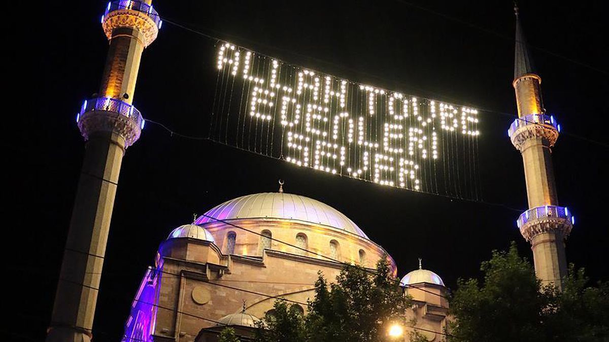 Kadir Gecesi ne zaman 2022? Kadir Gecesi hangi gün idrak edilecek? Diyanet Takvimi