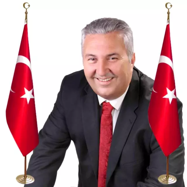 Karşı şeride geçen otomobil başka bir araçla kafa kafaya çarpıştı: 2 ölü, 1 ağır yaralı Karşı şeride geçen otomobil başka bir araçla kafa kafaya çarpıştı: 2 ölü, 1 ağır yaralı