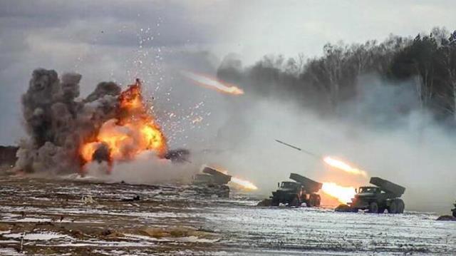 Mariupol'u ele geçiren Rus ordusu gözünü Donbas ve Güney Ukrayna'ya dikti! Mariupol'u ele geçiren Rus ordusu gözünü Donbas ve Güney Ukrayna'ya dikti!