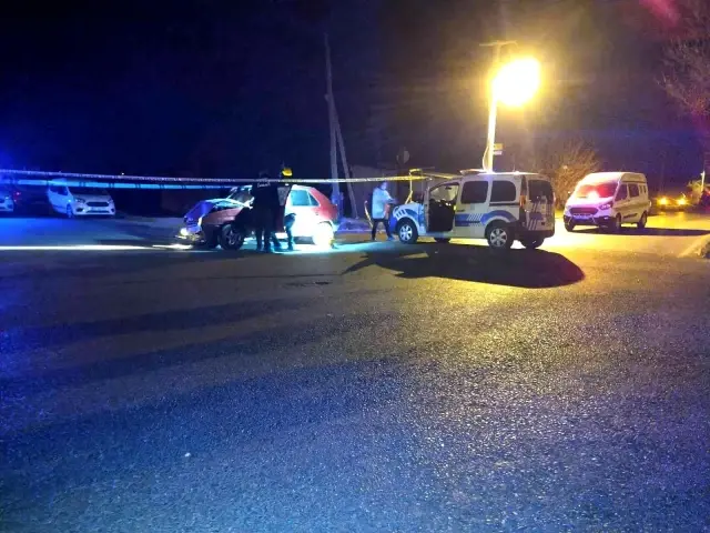 Karısını kurşun yağmuruna tutup arkasına bakmadan kaçtı, yakalanacağını anlayınca kendi kafasına sıktı