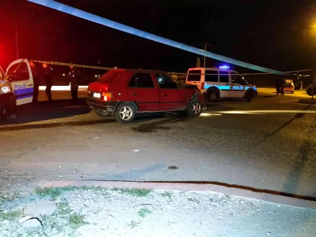 Karısını kurşun yağmuruna tutup arkasına bakmadan kaçtı, yakalanacağını anlayınca kendi kafasına sıktı