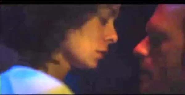 Kıvanç Tatlıtuğ ve Özge Özpirinçci aşka geldi! Sevişme sahneleri diziye damga vurdu