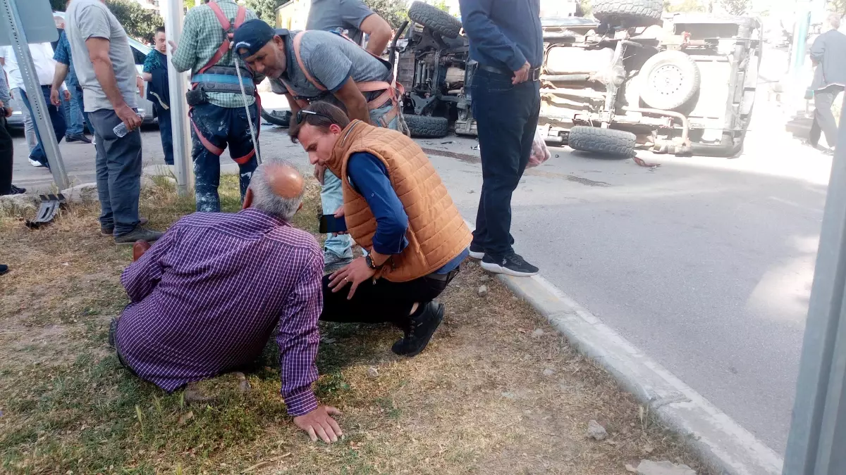 Adana'daki trafik kazasında 2 kişi yaralandı