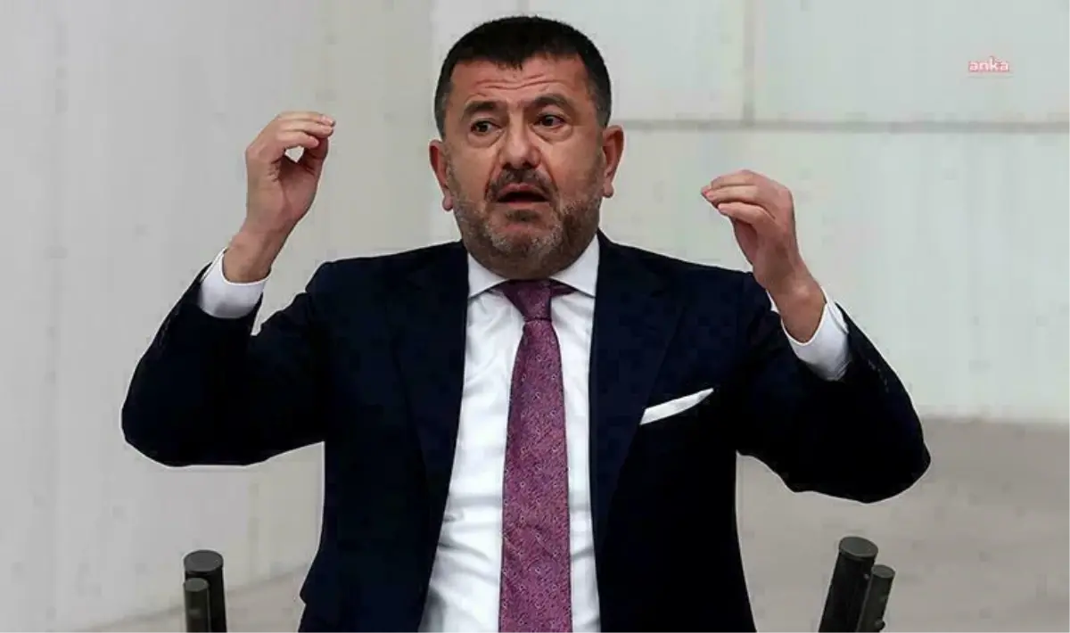 Ağbaba'dan, 23 Nisan'da 'Çocuk Giyim' Fiyatlarına Tepki: 'Birçok Okul, Aileler Kıyafet Parasını Karşılayamadığı İçin Gösteri Yapmaktan Vazgeçti'