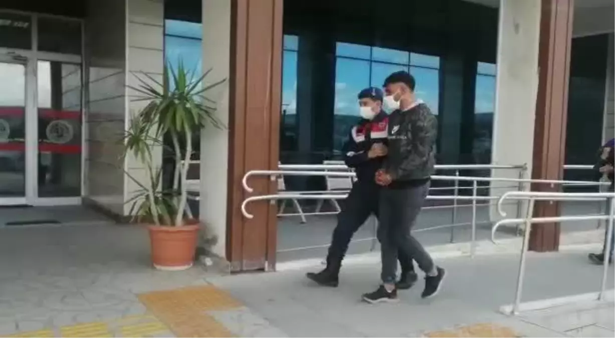 İzmir'de İnşaat Hırsızları Suçüstü Yakalandı