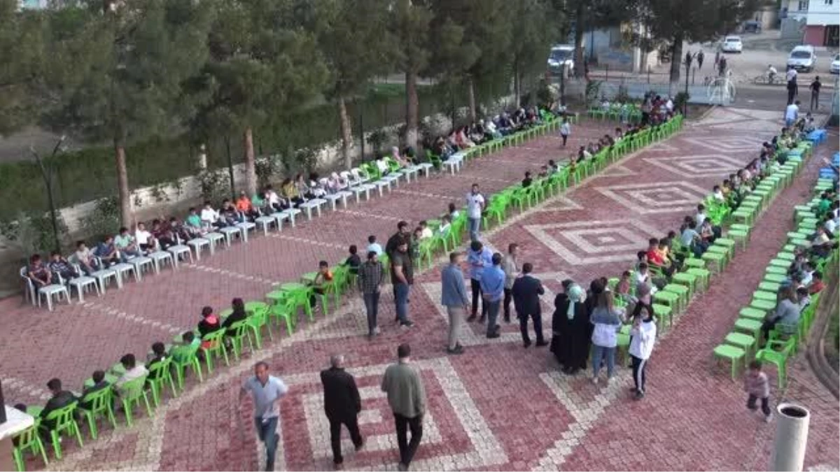 300 çocuğa yönelik iftar programı düzenlendi