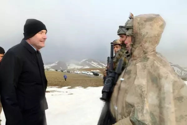 Bakan Soylu, Van-İran sınır hattında 295 kilometrelik duvar örüleceğini açıkladı